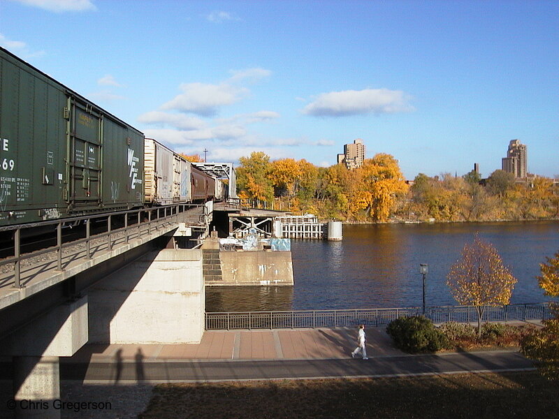 Photo of Nicollet Island Railroad Bridge(1107)