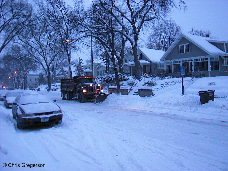 Photo of Snowplow on Beard Avenue(1147)