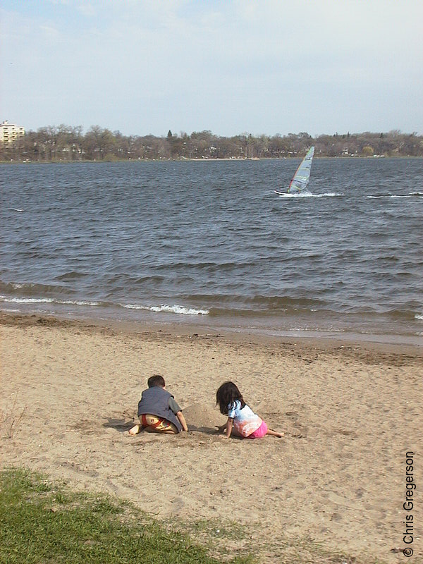 Photo of Kids on Lake Calhoun Beach(1592)