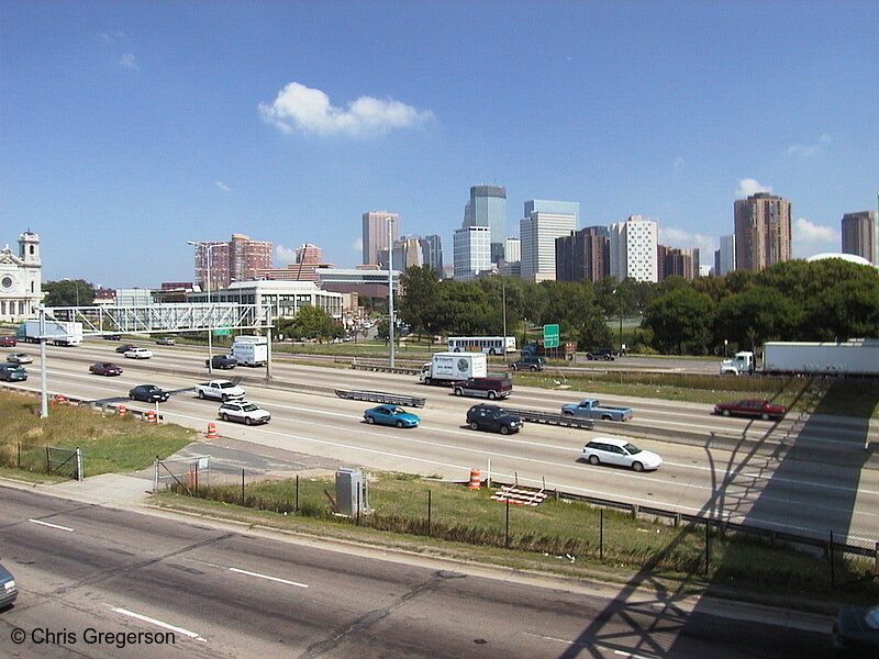 Photo of Interstate 94 and Skyline(1678)