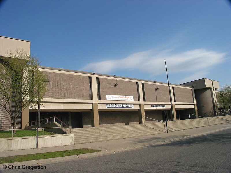 Photo of Front of South High School(1887)