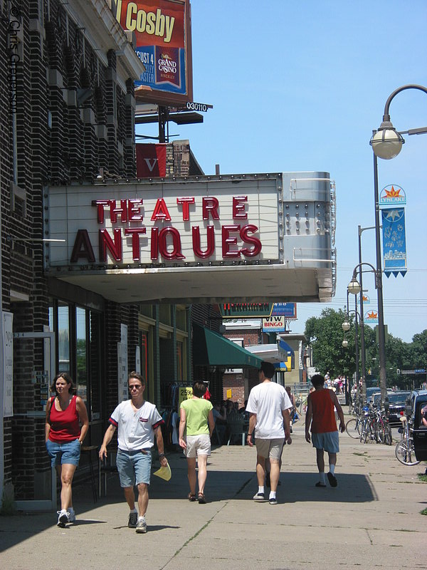 Photo of Theatre Antiques on Lyndale Avenue(2148)