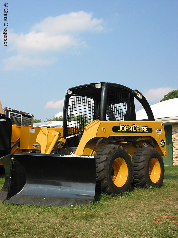 Photo of John Deere 250 Skid Steer(2292)