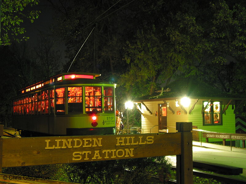 Photo of Linden Hills Streetcar Station at Night(2509)