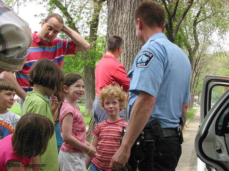 Photo of Children Talking with Police Officer(2794)