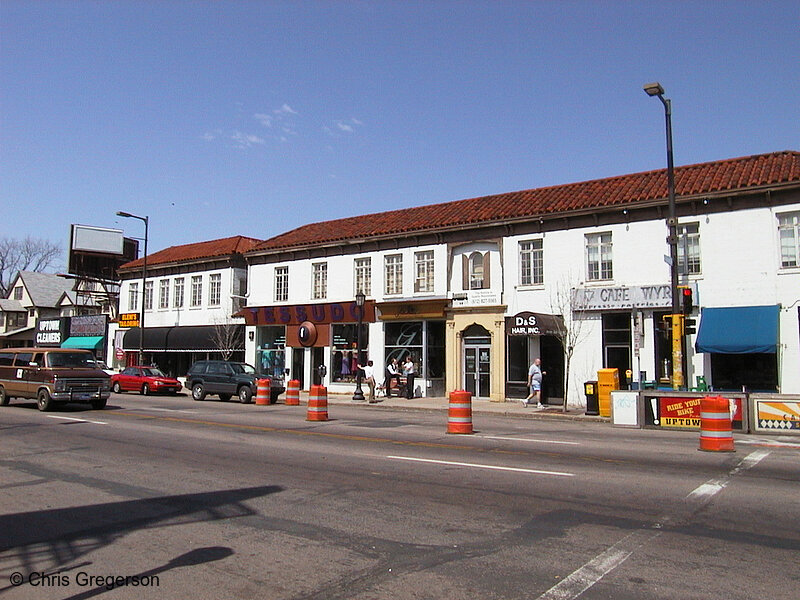 Photo of Shops on Lake Street near Irving(281)