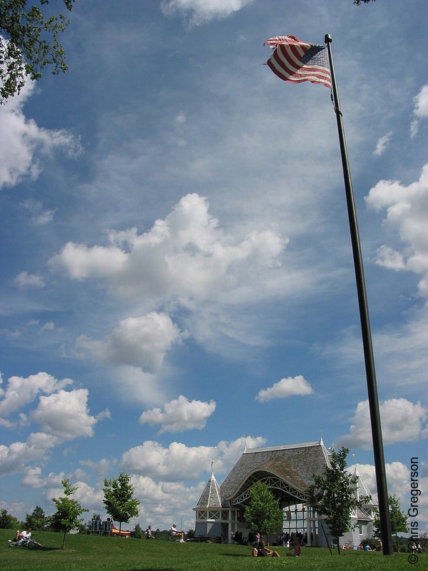 Photo of Lake Harriet Bandshell and American Flag(2977)