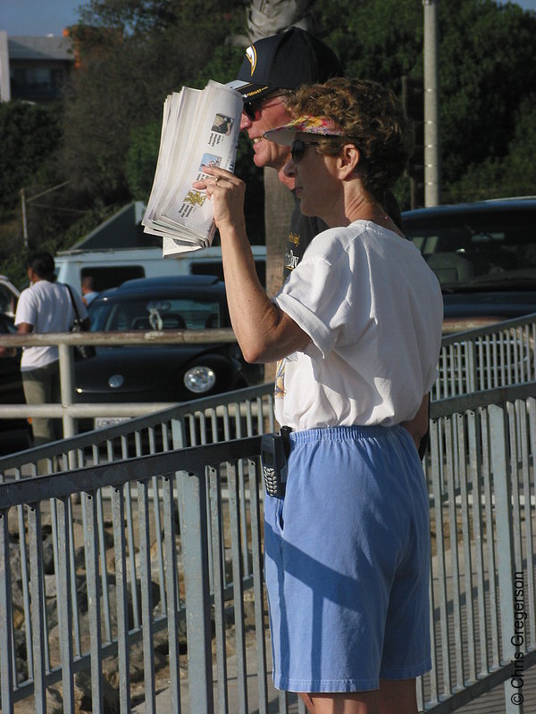 Photo of Couple Observing Harbor(3021)