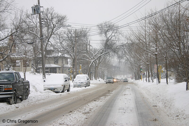 Photo of Driving on Snow-Covered Roads(3073)