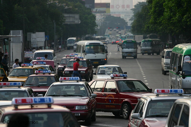 Photo of Taxis and Buses on Jianshe Road, Shenzhen, China(3311)