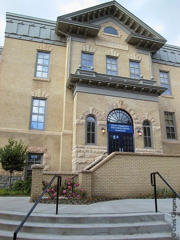 Photo of Entrance to Pratt(415)