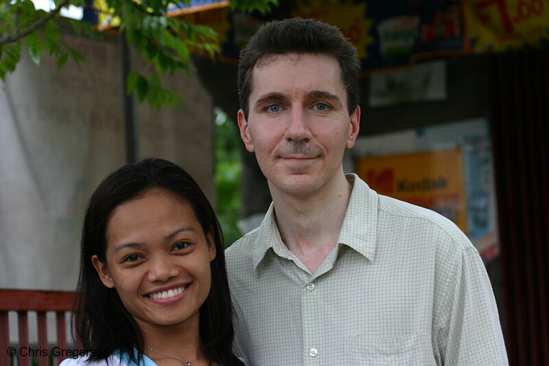 Photo of Filipina / American Couple, Ilocos Norte, The Philippines(4171)