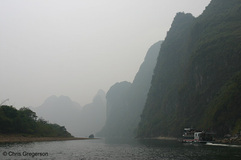 Photo of Mountains Along Li River, Guilin, China(4263)