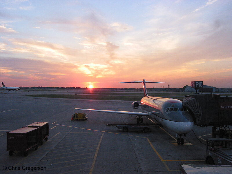 Photo of Airplane at Gate, MSP(4367)