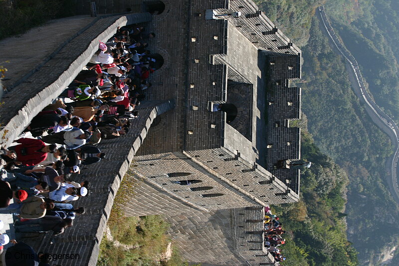 Photo of Crowd of People Near the Watchtower of the Badaling Great Wall(5872)