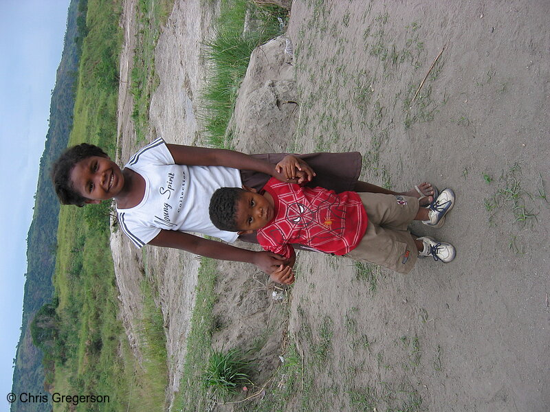 Photo of Aeta Girl and Little Boy Posing in Pampanga(6015)