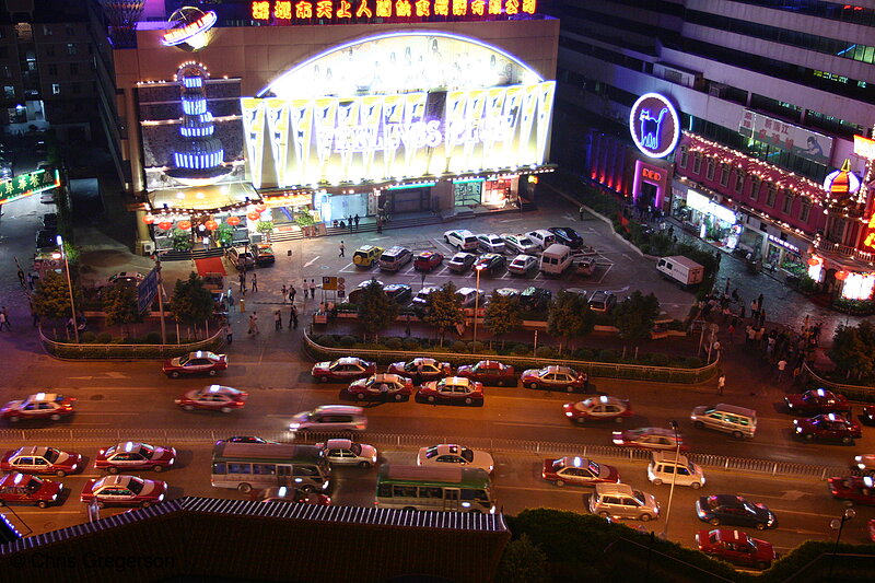 Photo of Bars, Taxis, and Neon Signs in Shenzhen, China(6153)