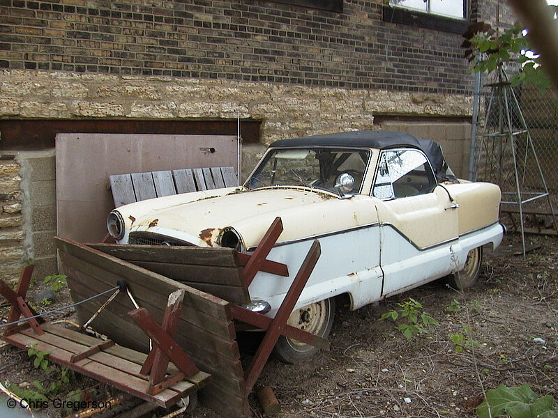 Photo of Obscure Abandoned Car(655)