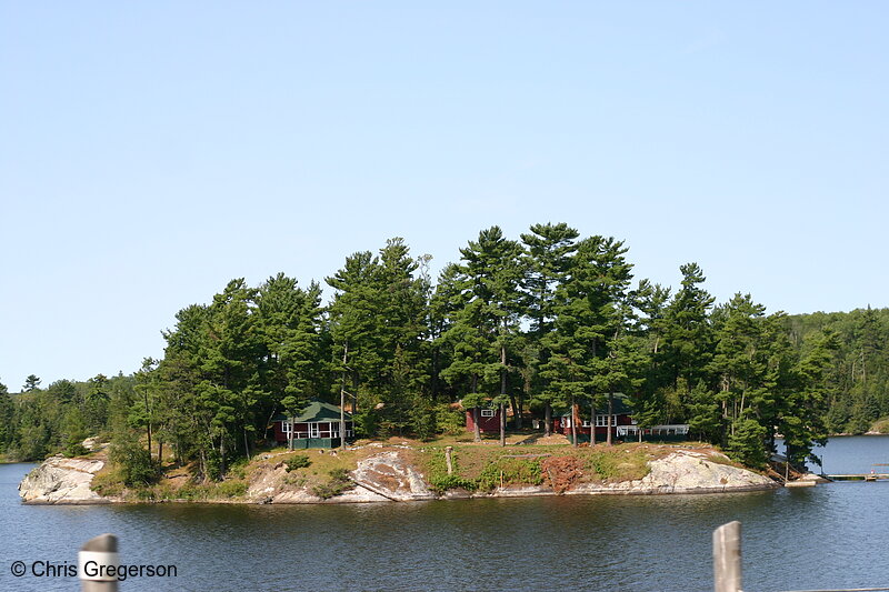 Photo of Island with Cabins, Lake of the Woods, Ontario(6733)