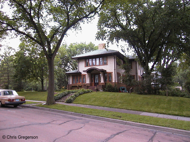 Photo of Minnehaha Parkway Residence(694)