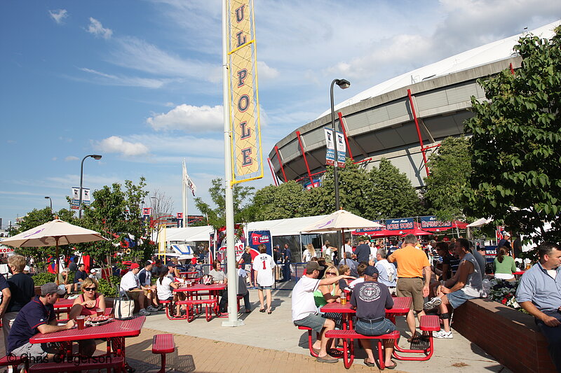 Photo of Foul Pole Snack Bar, HHH Metrodome(7326)