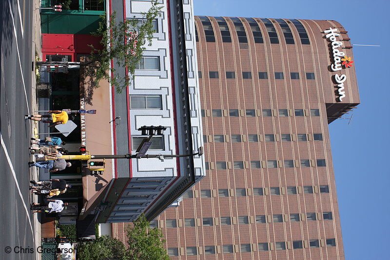 Photo of Holiday Inn Metrodome, Town Hall Brewery(7410)