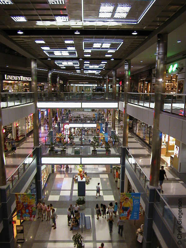 Photo of East Broadway, South of the Rotunda(746)