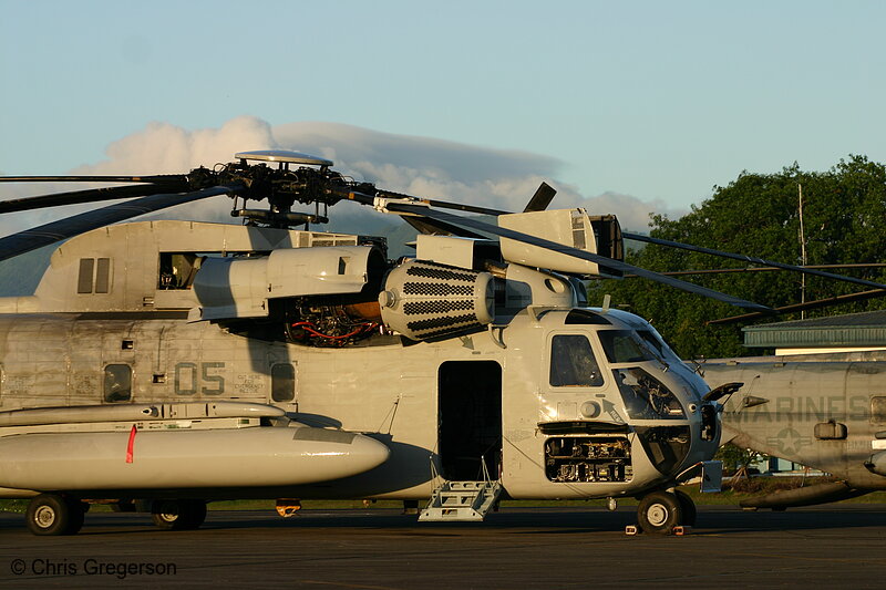 Photo of US Marine Sea Stallion Helicopter Being Serviced(7525)