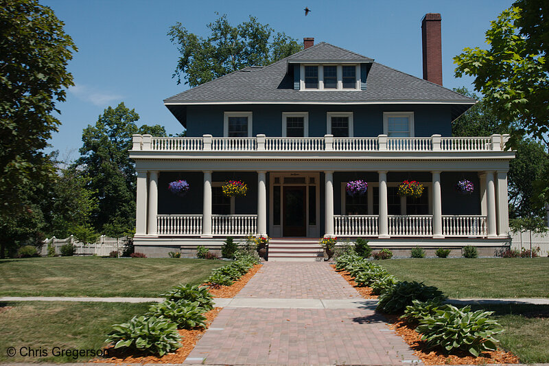 Photo of Stately Home with Large Porch(7657)