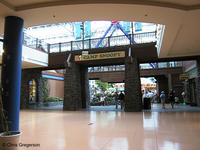 Photo of North Entrance to Camp Snoopy(770)