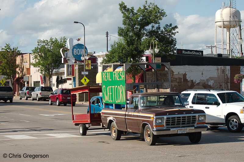 Photo of Sweet Corn Vendor on Knowles Avenue(8013)