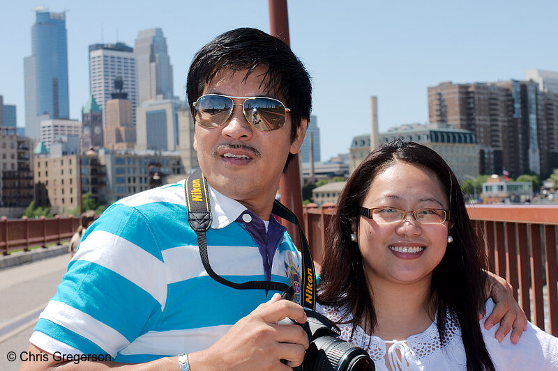 Photo of Couple on the Stone Arch Bridge, Minneapolis(8321)