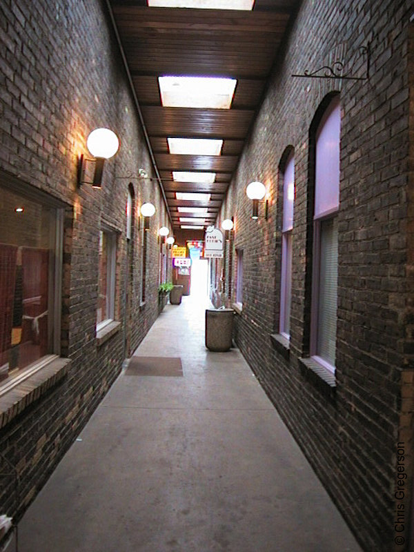 Photo of Interior of the Dinkydale Mall(865)