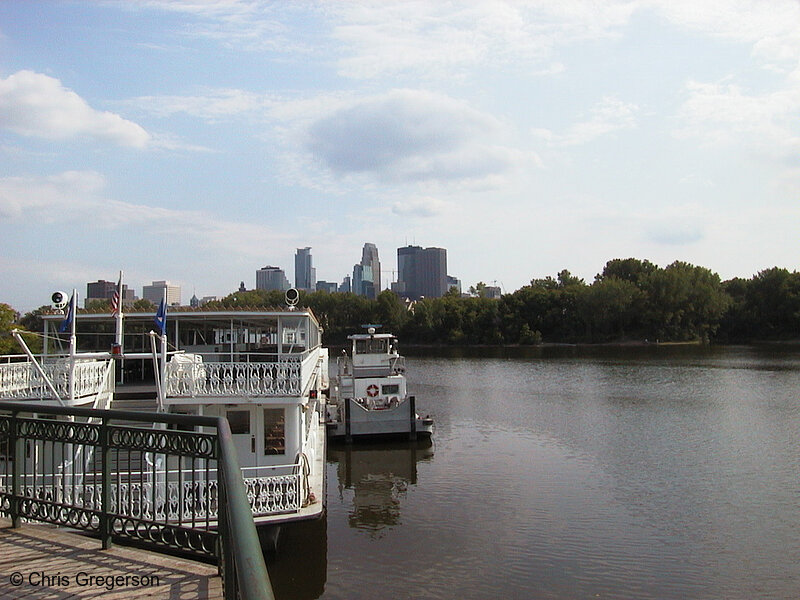 Photo of Jonathan Paddleford at Boom Island Park(912)